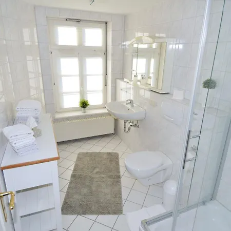 Amoy - Werftstrasse 2 Heiligenhafen